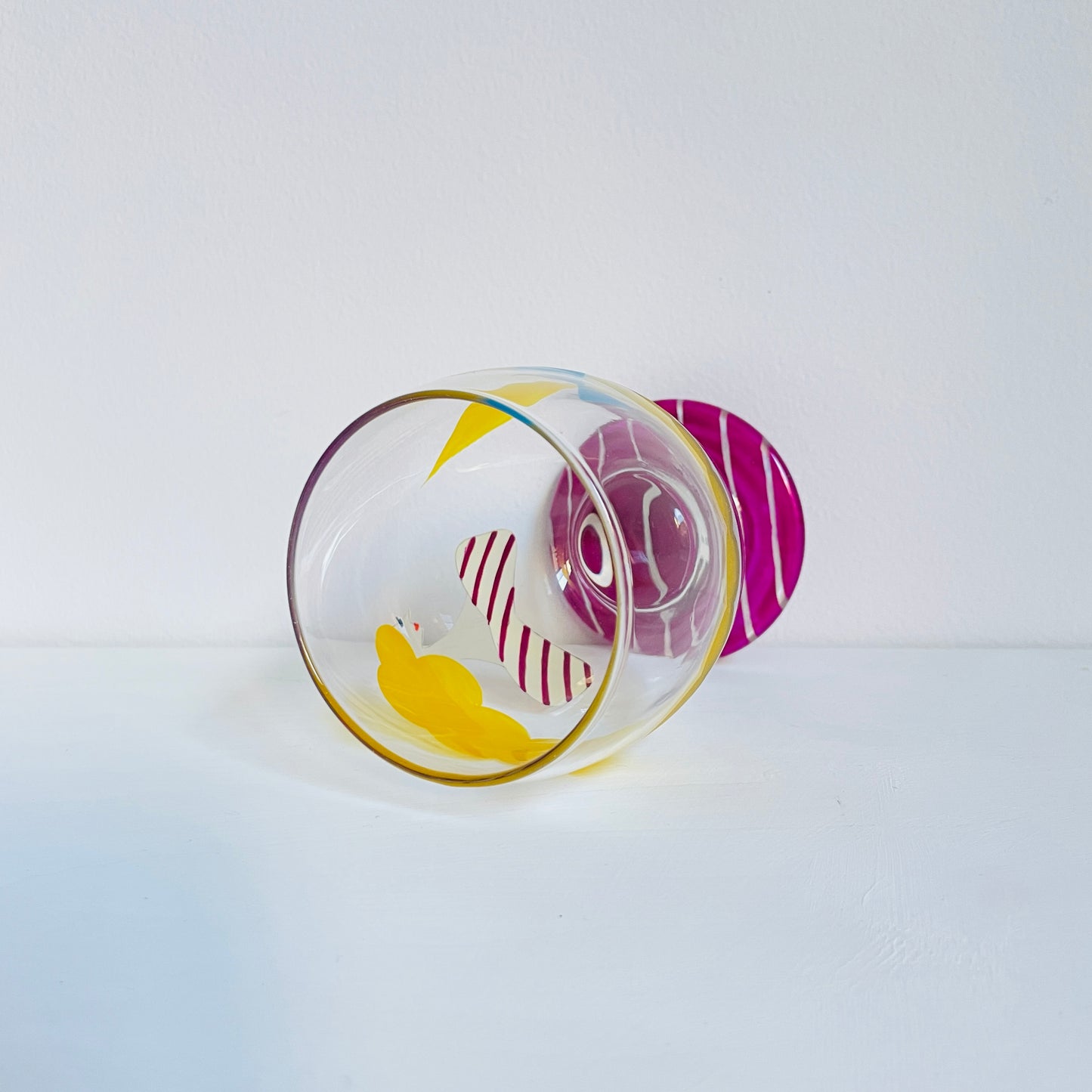 C / Goblet Glass / Madame Citron (Magenta)