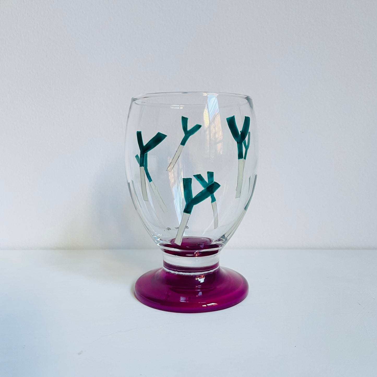 C / Goblet Glass / The Leek (Magenta)