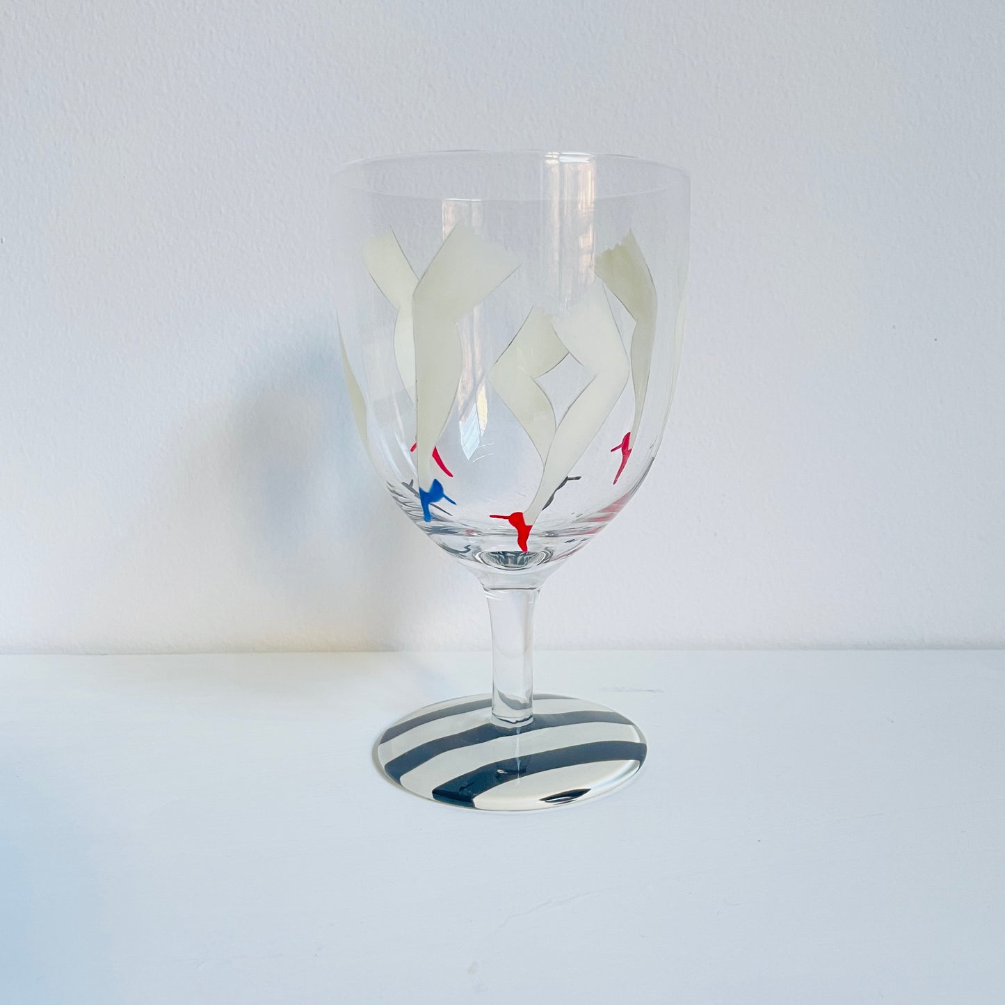 E / Wine Glass / DANCE (stripe)