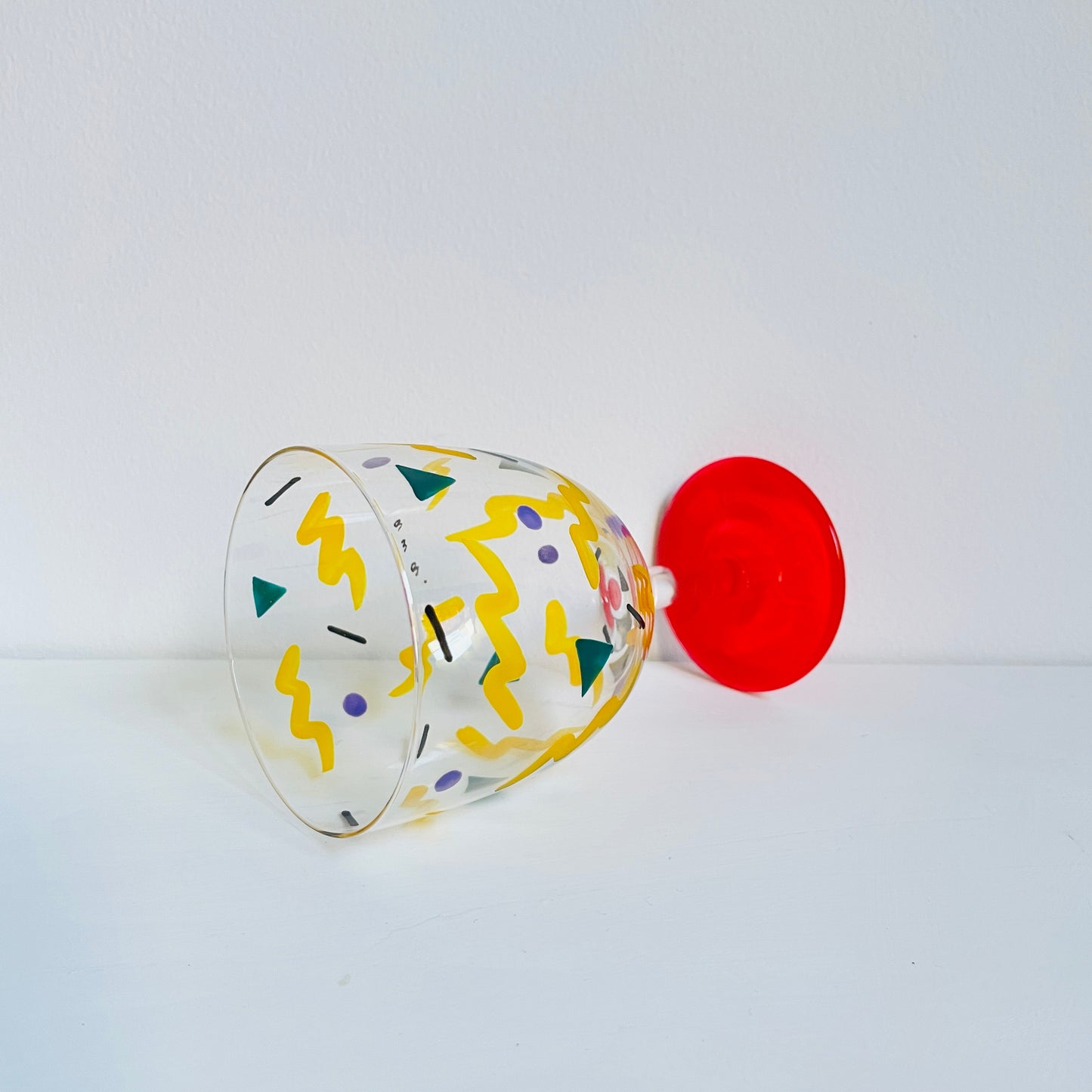 E / Wine Glass / Wavy (vermilion)