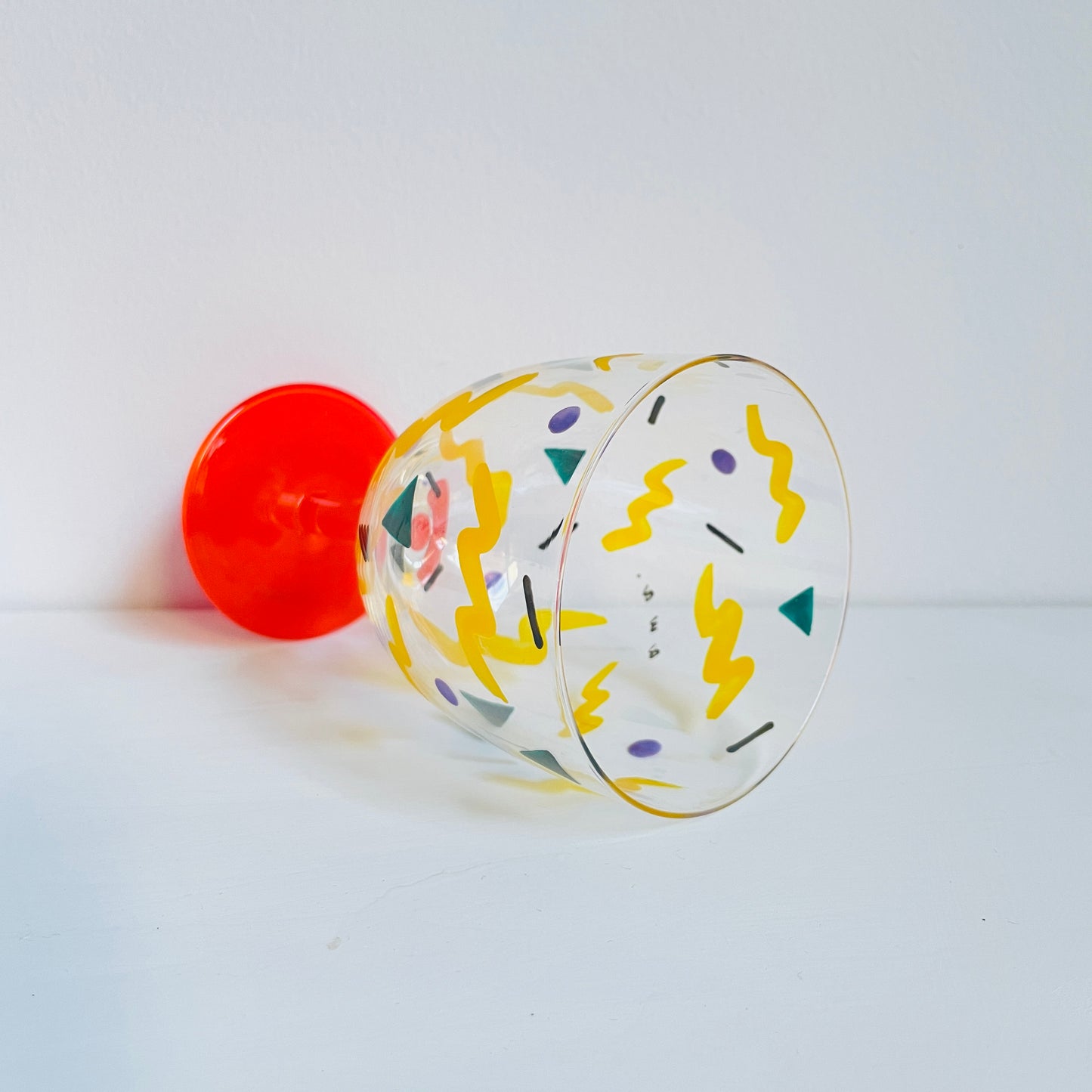 E / Wine Glass / Wavy (vermilion)