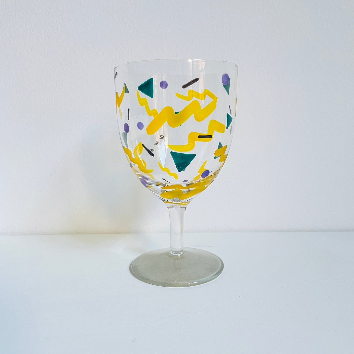 E / Wine Glass / Wavy (silver)