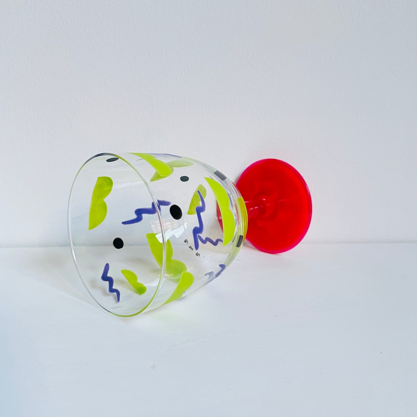 E / Wine Glass / Blue Wavy