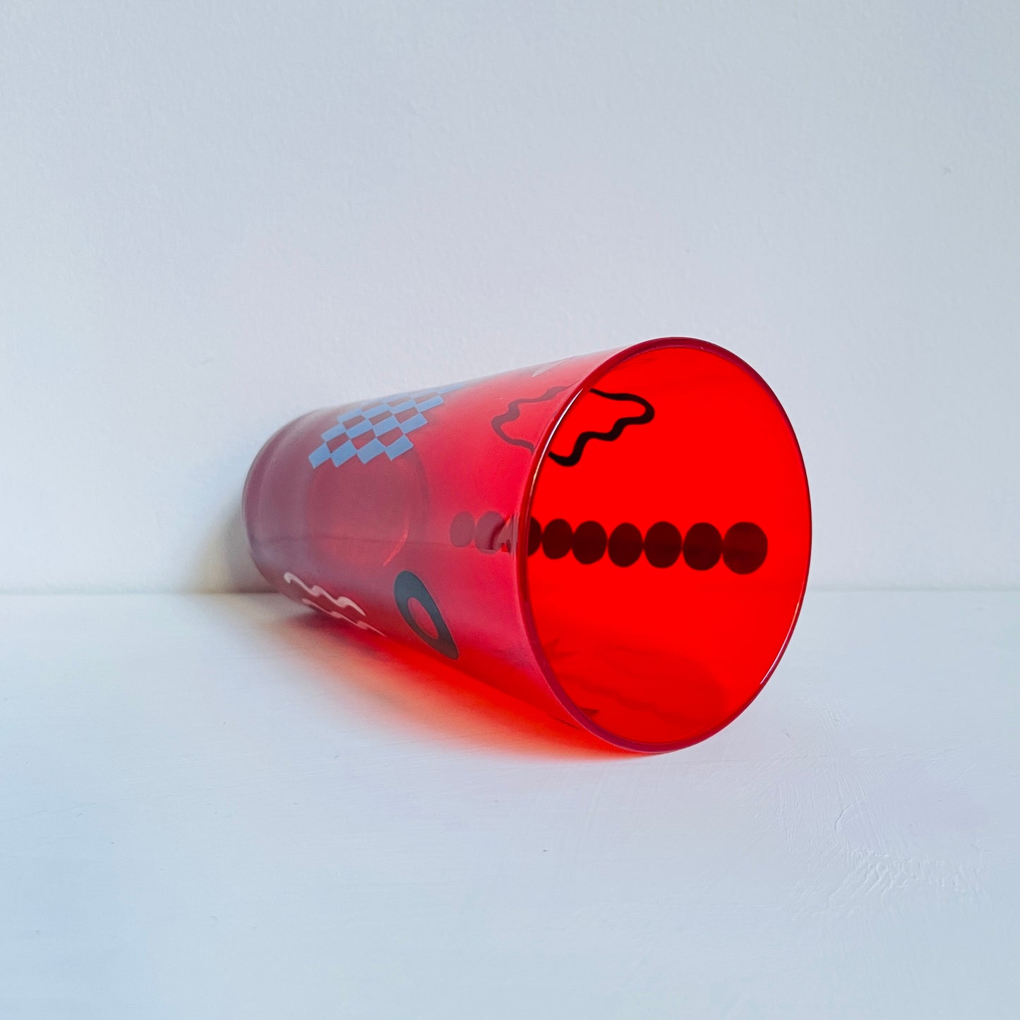 H / Red Tumbler / Geometric1