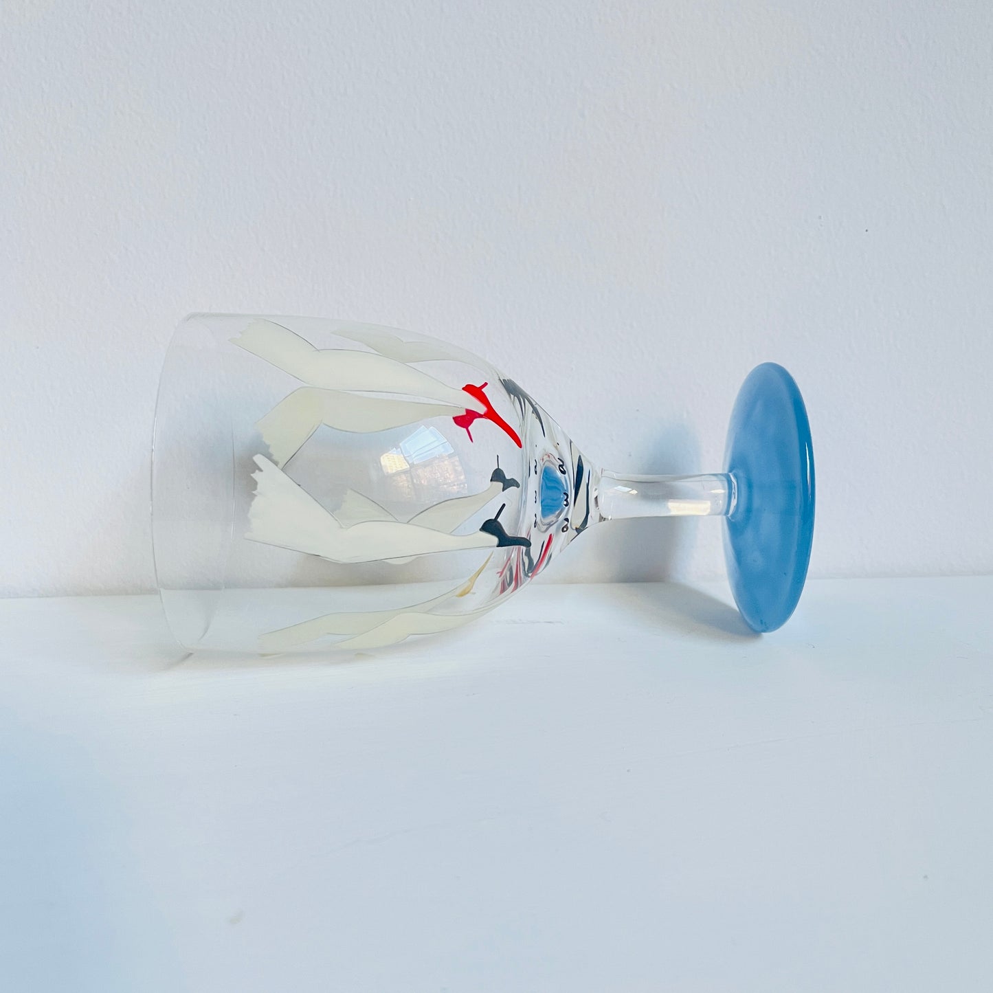 E / Wine Glass / DANCE (sky blue)