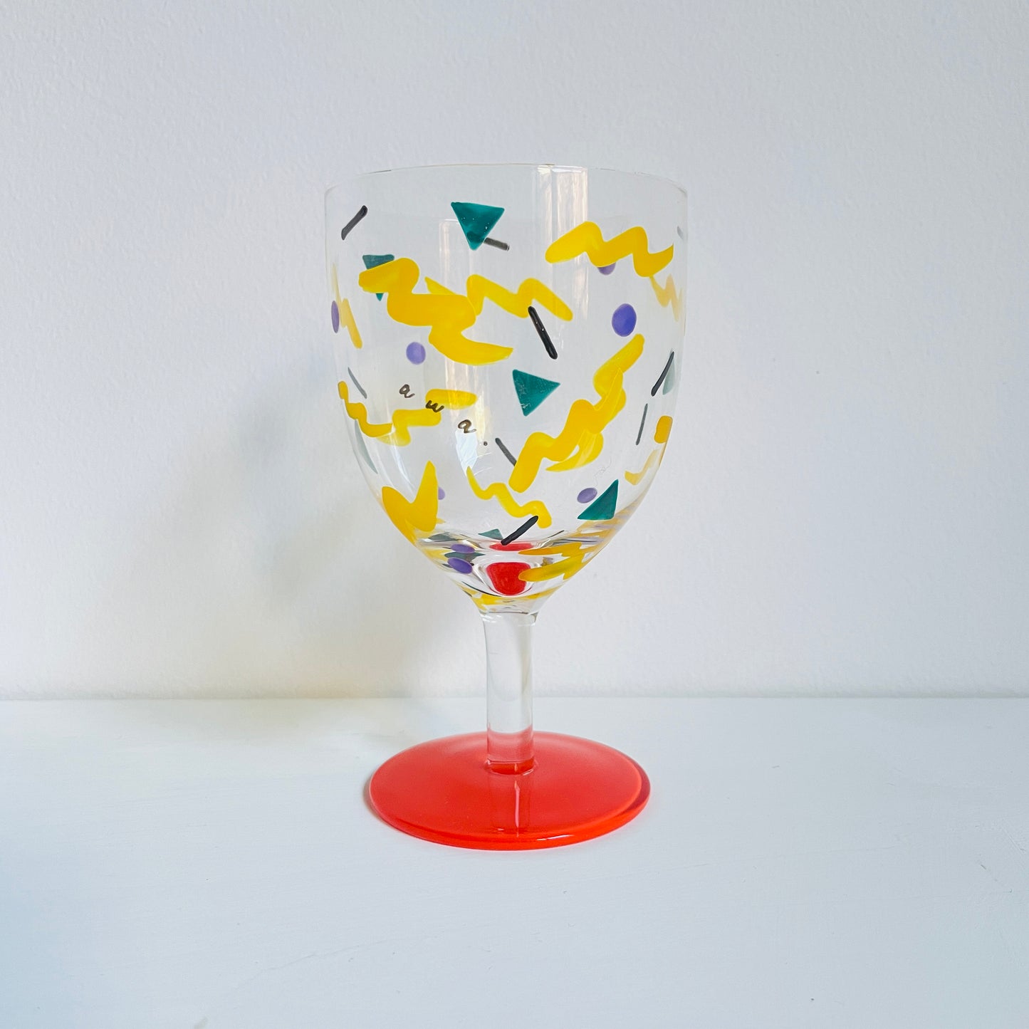 E / Wine Glass / Wavy (vermilion)